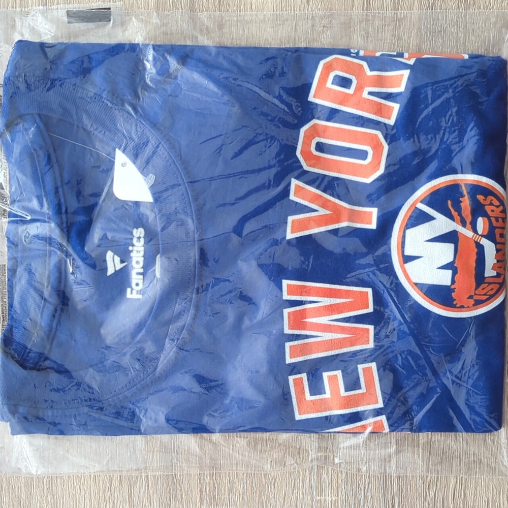 Fanatics New York Islanders Shirt- L